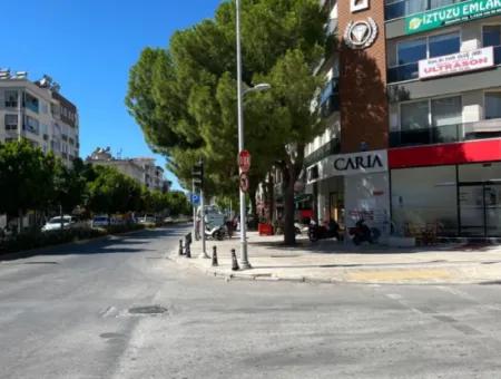 Geschäft/Geschäft In Einem Prestigeträchtigen Gebäude Am Atatürk-Boulevard In Ortaca, Muğla