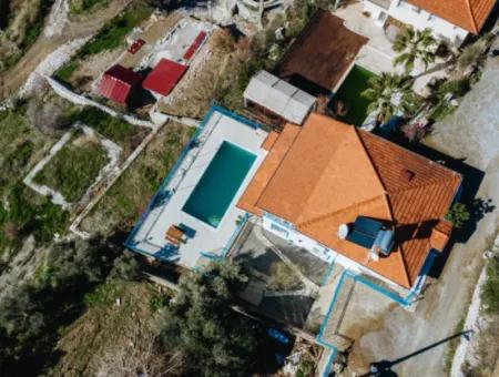 Muğla,Dalyan Gökbel'de, İztuzu Plajı Ve Akdeniz'e Full Manzaralı Satılık Villa